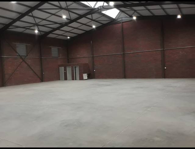 462M² WAREHOUSE TO LET IN MKONDENI